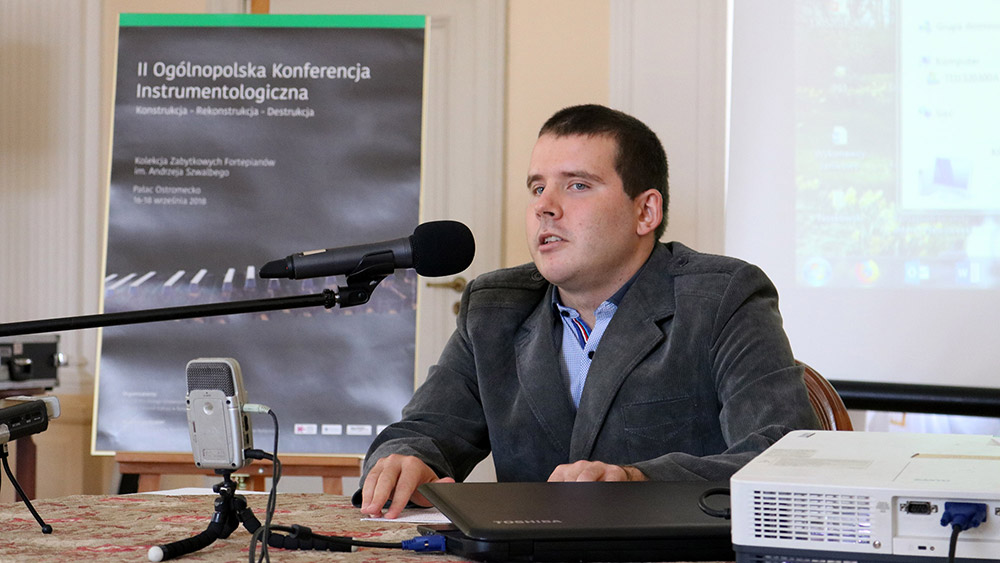 Czy warto uciekać przed XIX wiecznym fortepianem, czyli jak Zimerman dokonał kuriozalnej dekonstrukcji dzieł Schuberta – Dariusz Marciniszyn