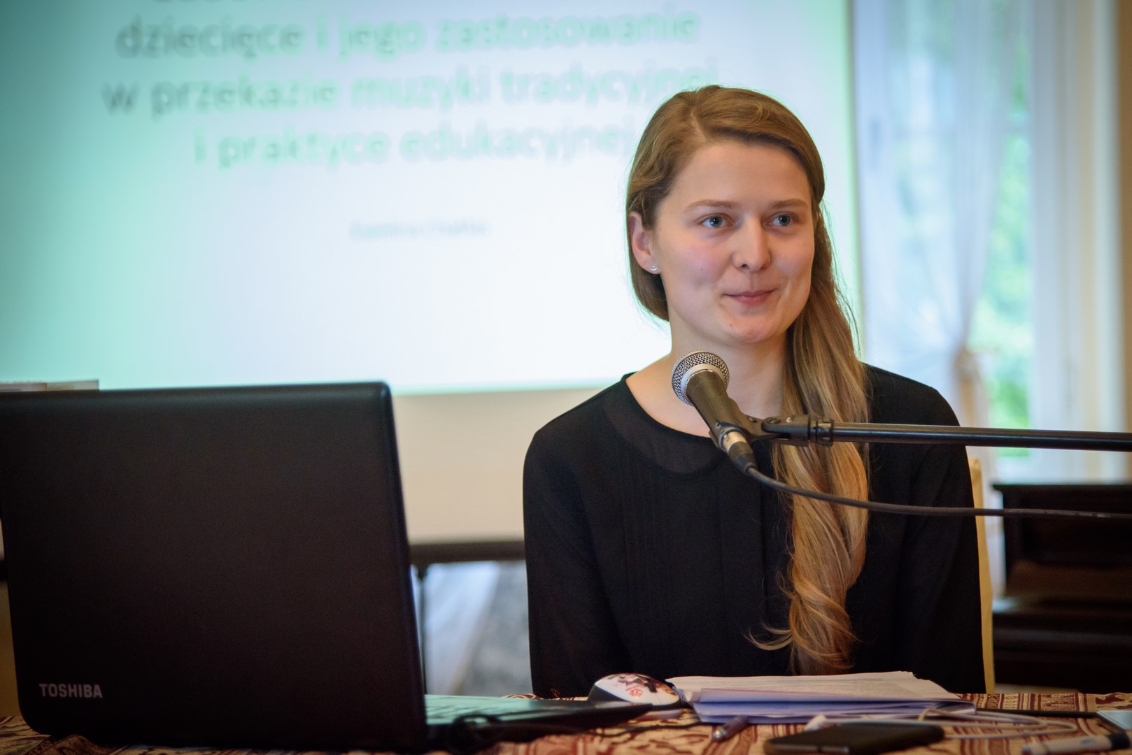Ludowe instrumentarium dziecięce i jego zastosowanie w przekazie muzyki tradycyjnej i praktyce edukacyjnej – Ewelina Chatłas