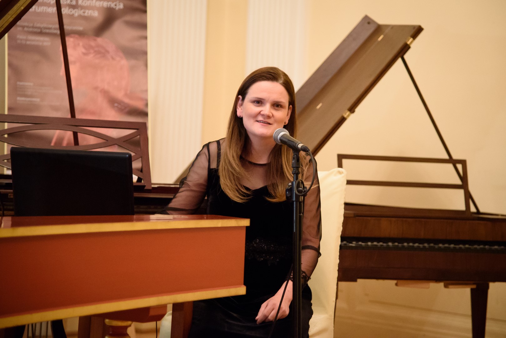 Znaczenie kolekcji klawiszowych instrumentów historycznych dla współczesnej praktyki muzycznej – Dr hab. Ewa Mrowca