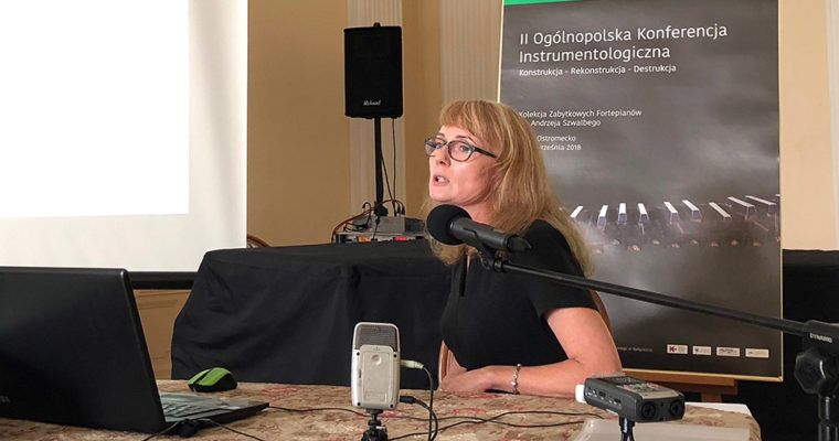 Metody rekonstrukcji i ich wpływ na cechy dźwięku glinianych grzechotek archeologicznych – Katarzyna Tatoń