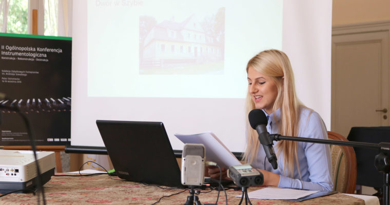 Kolekcja instrumentów muzycznych w prywatnym muzeum Wojciecha Jachimowicza we dworze w Szybie – Marta Opryszak