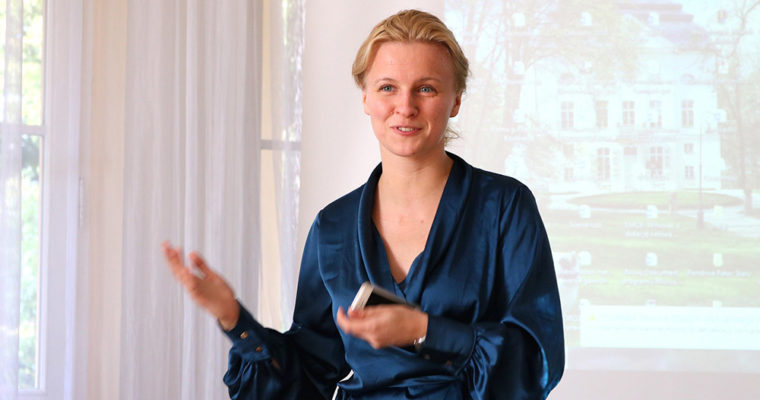 Rekonstrukcja fletu cieszyńskiego z ciosu mamuta – Marta Pakowska
