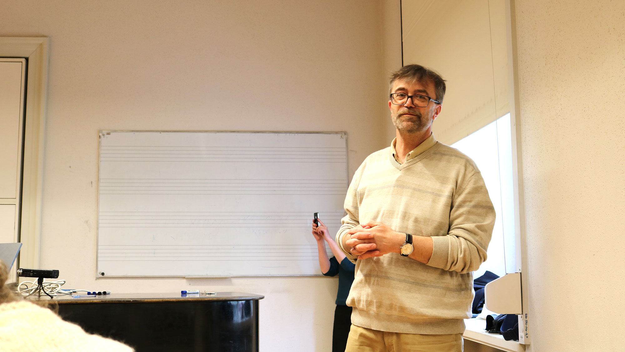 Instrumenty muzyczne i badania instrumentologiczne w kontekście refleksji nad pejzażem dźwiękowym. Przegląd zagadnień – Dr Robert Losiak