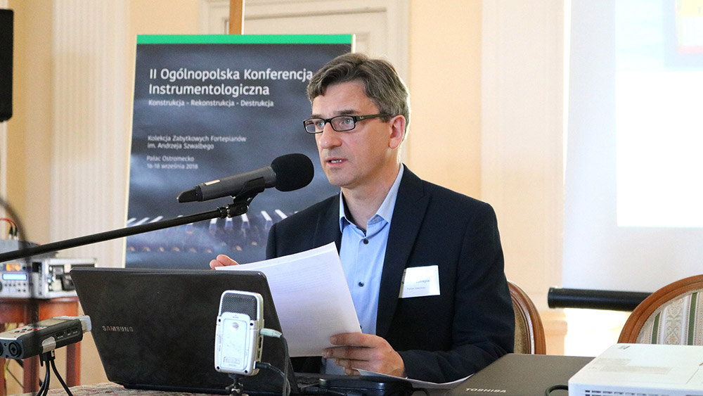 Od pomysłu Leonarda da Vinci do fortepianu smyczkowego – Sławomir Zubrzycki
