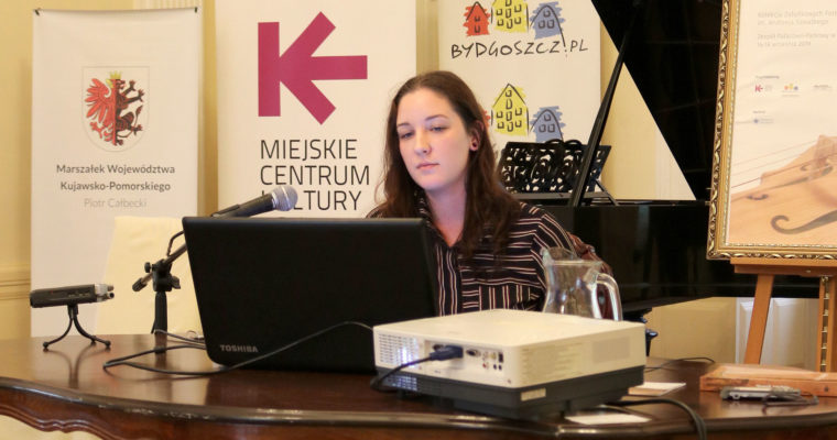 Klawesyn z 1983 r. wybudowany przez Alana Gotto jako przykład kopii instrumentu flamandzkiego –  Monika Stachowiak